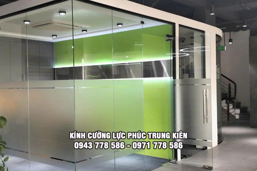 kính cường lực dán an toàn